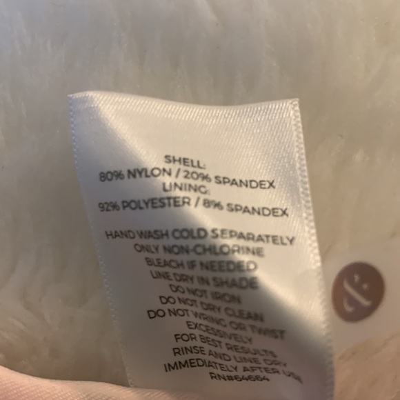 Shade and Shore 38DDD Halter - Picture 10 of 10